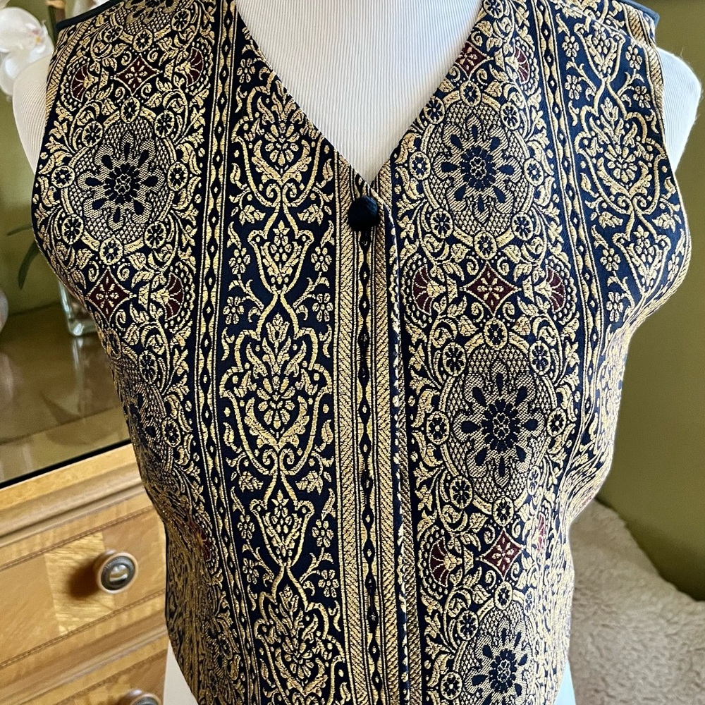 Liz Claiborne Collection Navy Blue and Gold Women's Vest